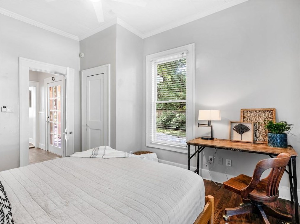 504 Pharr Rd, Decatur GA  30030-4840 exterior