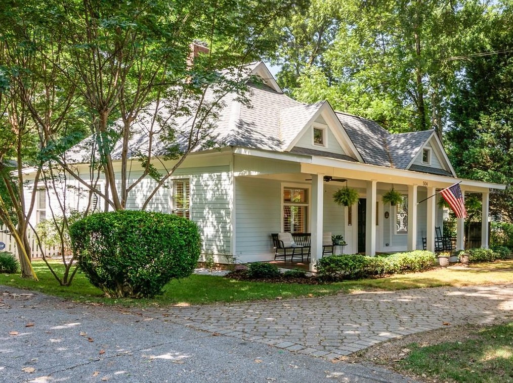 504 Pharr Rd, Decatur GA  30030-4840 exterior