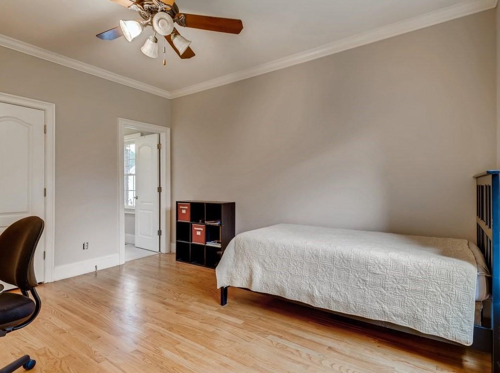 449 Wynns Way, Atlanta GA  30331-7473 exterior