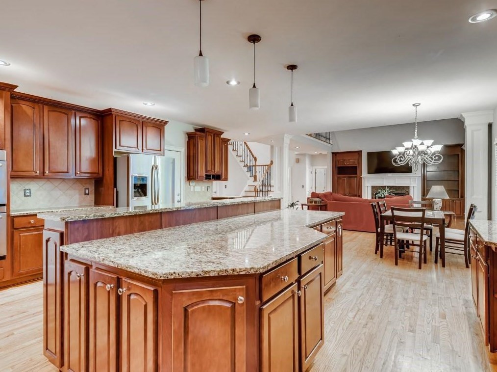 449 Wynns Way, Atlanta GA  30331-7473 exterior