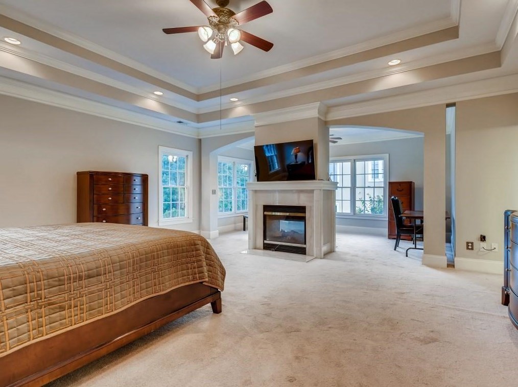 449 Wynns Way, Atlanta GA  30331-7473 exterior