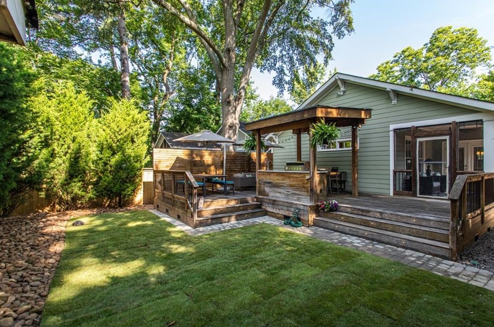 312 Spring St, Decatur GA  30030-4960 exterior