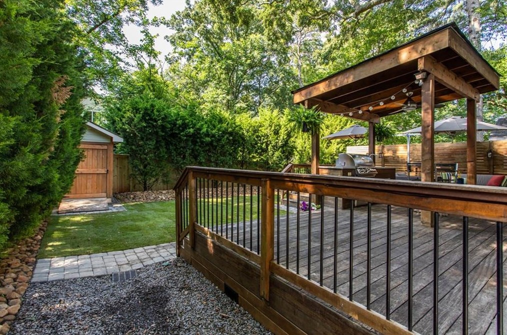 312 Spring St, Decatur GA  30030-4960 exterior