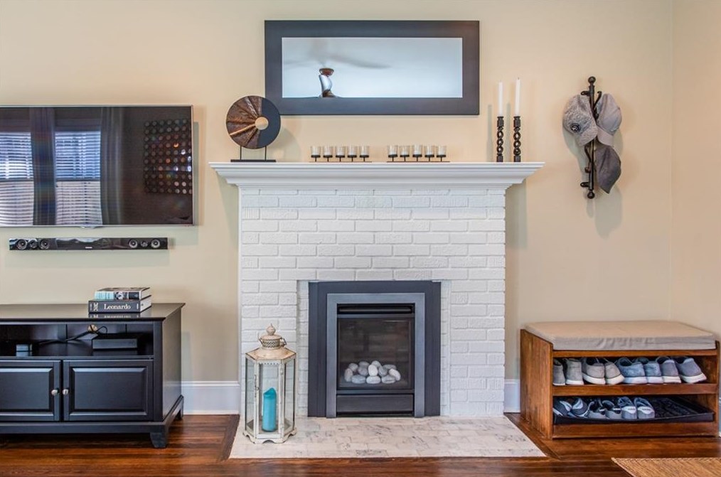 312 Spring St, Decatur GA  30030-4960 exterior