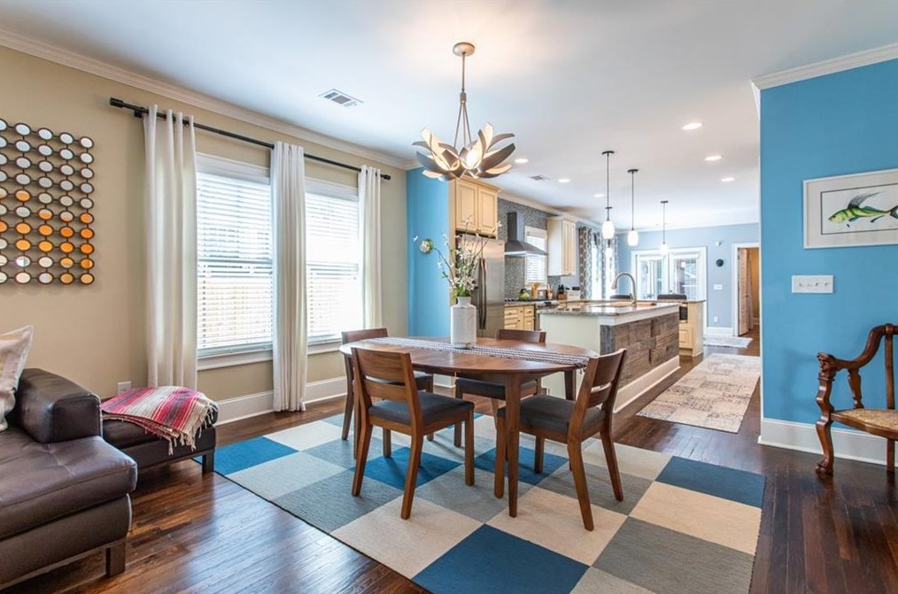 312 Spring St, Decatur GA  30030-4960 exterior