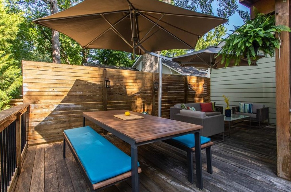 312 Spring St, Decatur GA  30030-4960 exterior