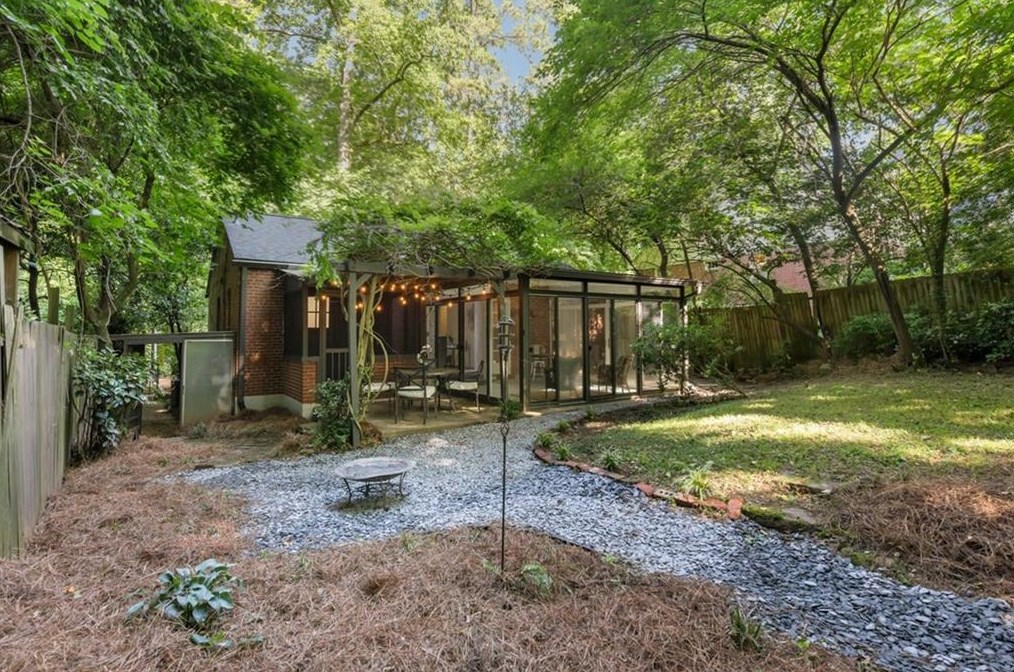 139 Merrill Ave, Decatur GA  30030-5019 exterior