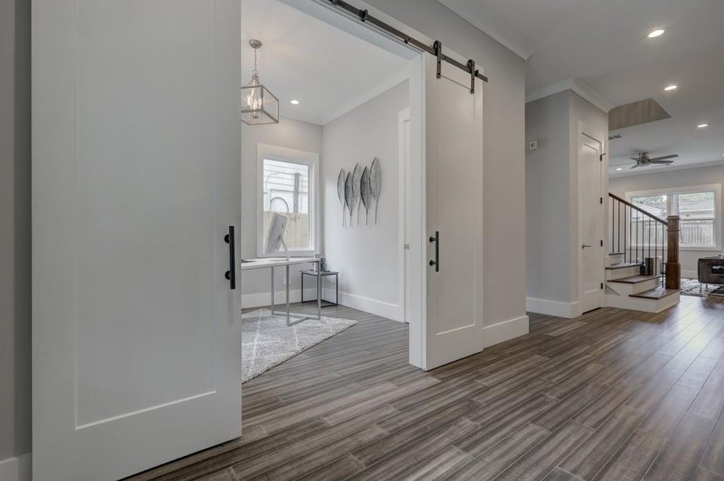 1104 Palafox Dr, Atlanta GA  30324-4515 exterior