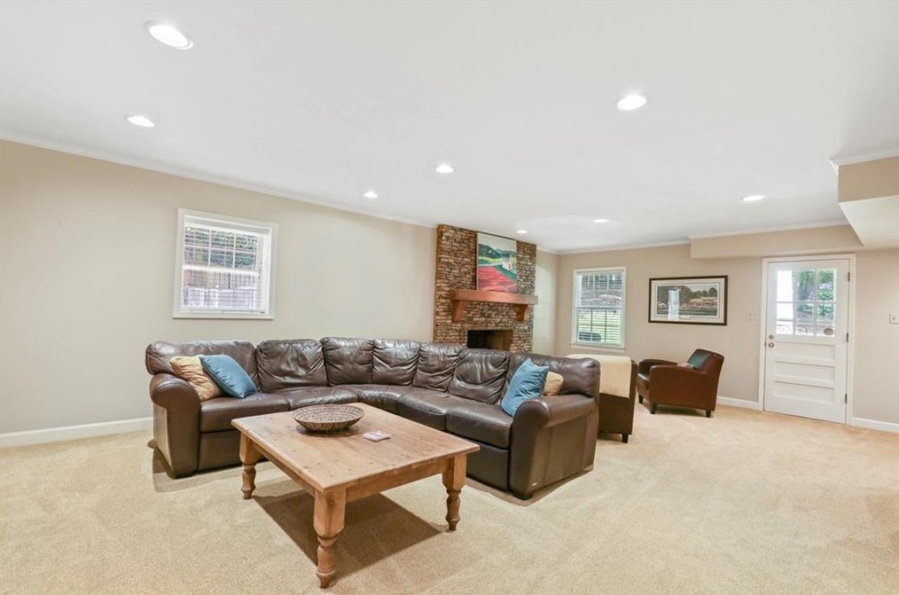 6358 Mountain Brook Way, Atlanta GA  30328-3612 exterior