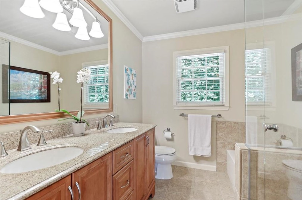 6358 Mountain Brook Way, Atlanta GA  30328-3612 exterior