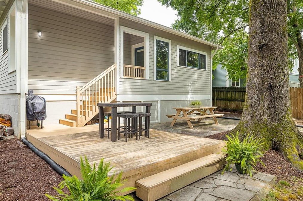 130 Second Ave, Decatur GA  30030-3548 exterior