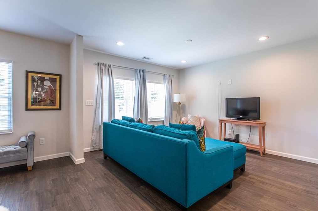 2036 Rockhaven Dr, Decatur GA  30032-5373 exterior