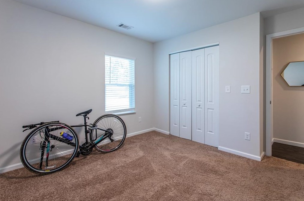 2036 Rockhaven Dr, Decatur GA  30032-5373 exterior