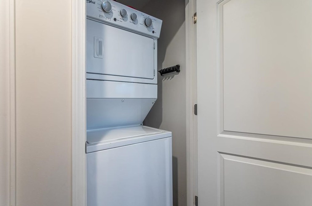 2036 Rockhaven Dr, Decatur GA  30032-5373 exterior