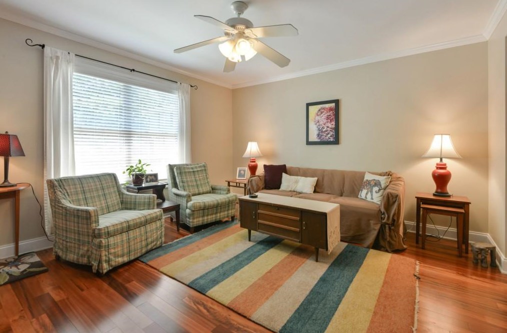 21 Villa Ct, Smyrna GA  30080-4570 exterior