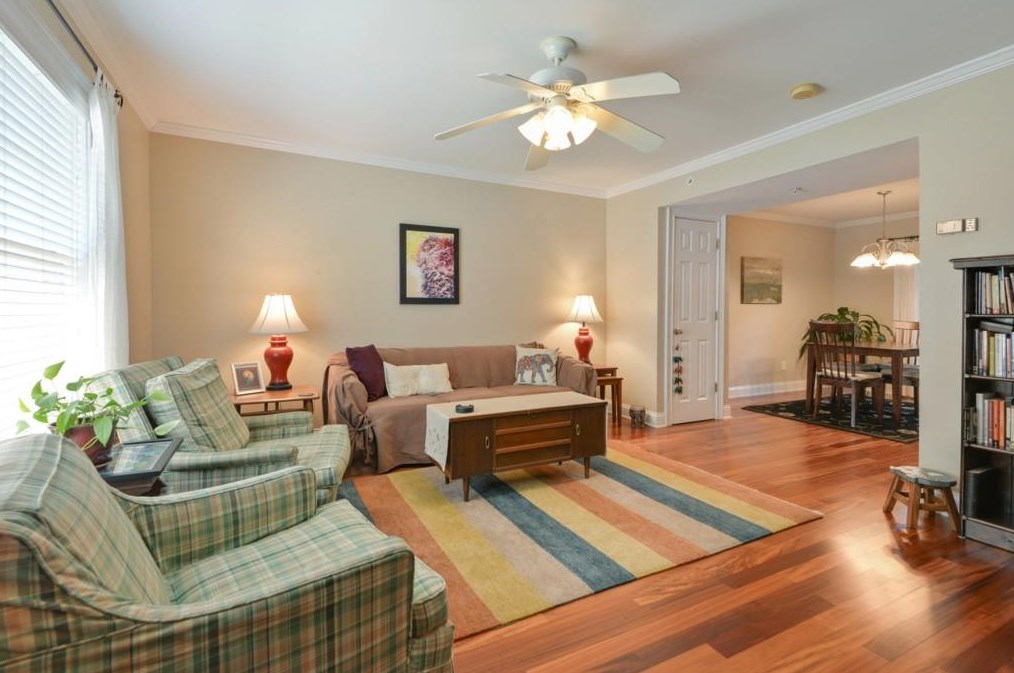 21 Villa Ct, Smyrna GA  30080-4570 exterior