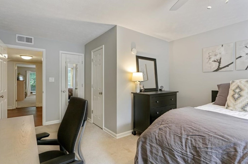 1354 Weatherstone Way, Atlanta GA  30324-4645 exterior