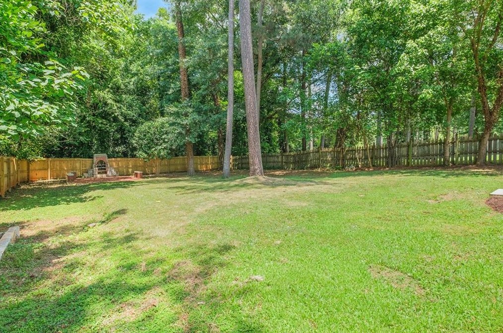 1860 Camellia Dr, Decatur GA  30032-5202 exterior