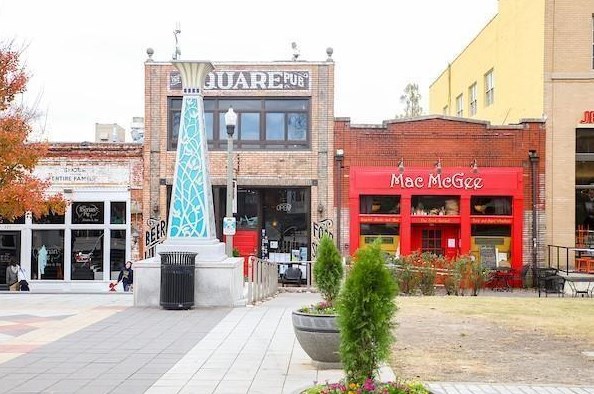 501 Candler St, Decatur GA  30030-3751 exterior