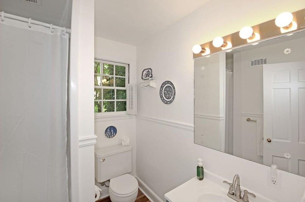 224 Upland Rd, Decatur GA  30030-2866 exterior