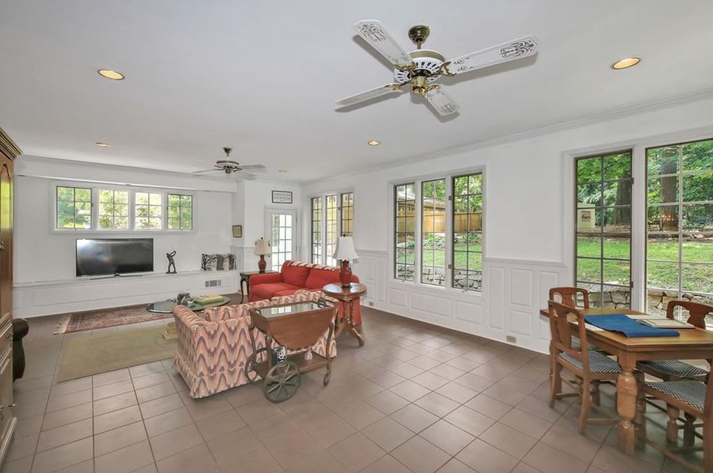 224 Upland Rd, Decatur GA  30030-2866 exterior