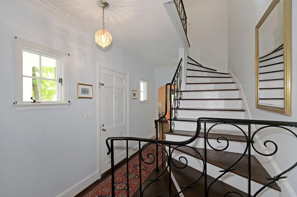 224 Upland Rd, Decatur GA  30030-2866 exterior