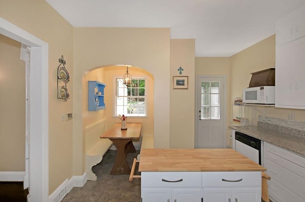 224 Upland Rd, Decatur GA  30030-2866 exterior