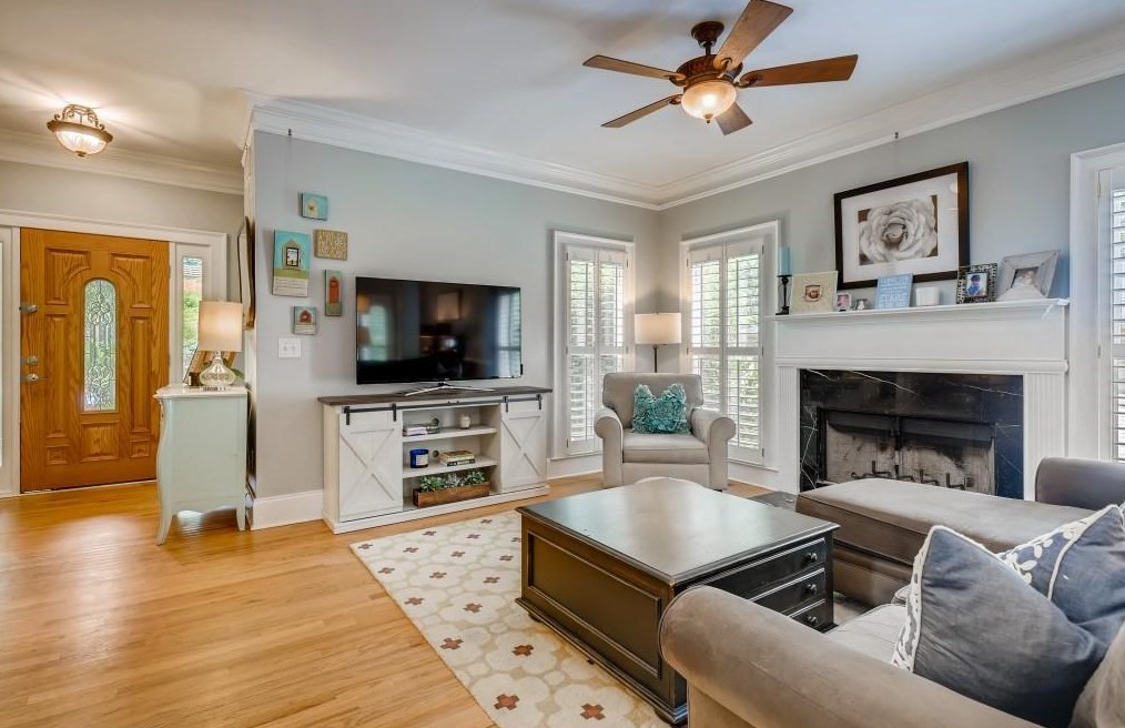 539 Oakview Rd, Decatur GA  30030-4327 exterior