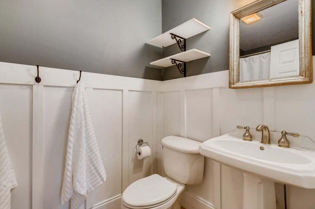 539 Oakview Rd, Decatur GA  30030-4327 exterior