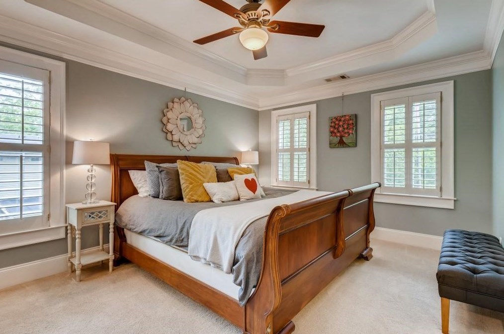 539 Oakview Rd, Decatur GA  30030-4327 exterior