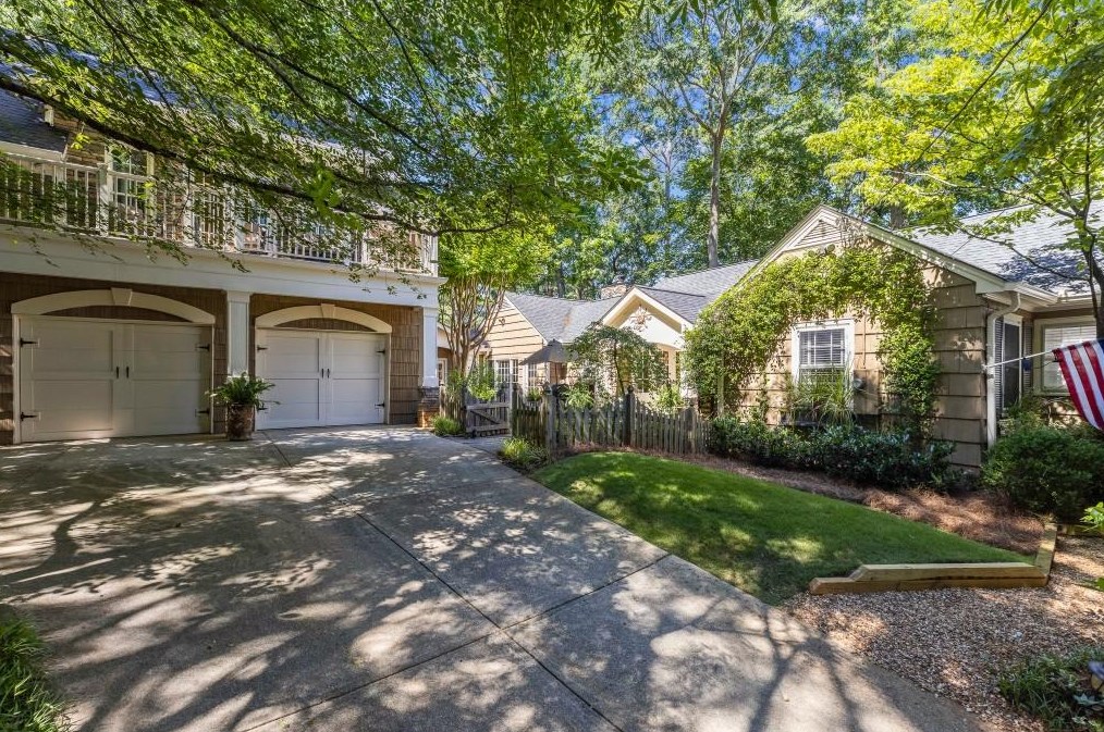 605 Wilson Rd, Atlanta GA  30318-1716 exterior