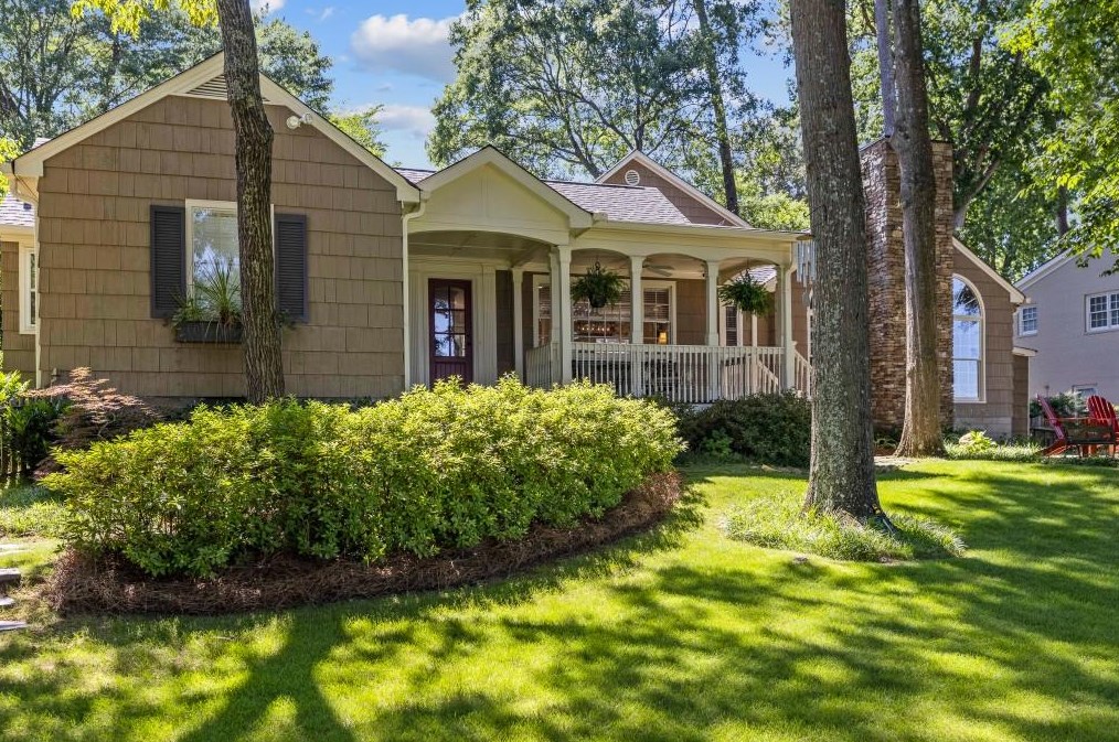 605 Wilson Rd, Atlanta GA  30318-1716 exterior