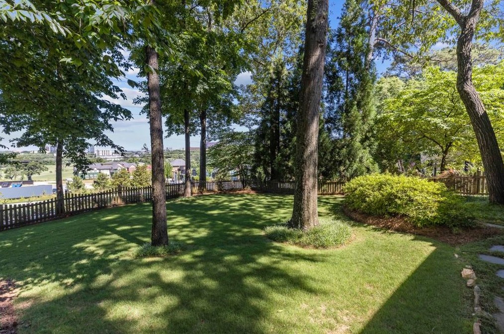 605 Wilson Rd, Atlanta GA  30318-1716 exterior