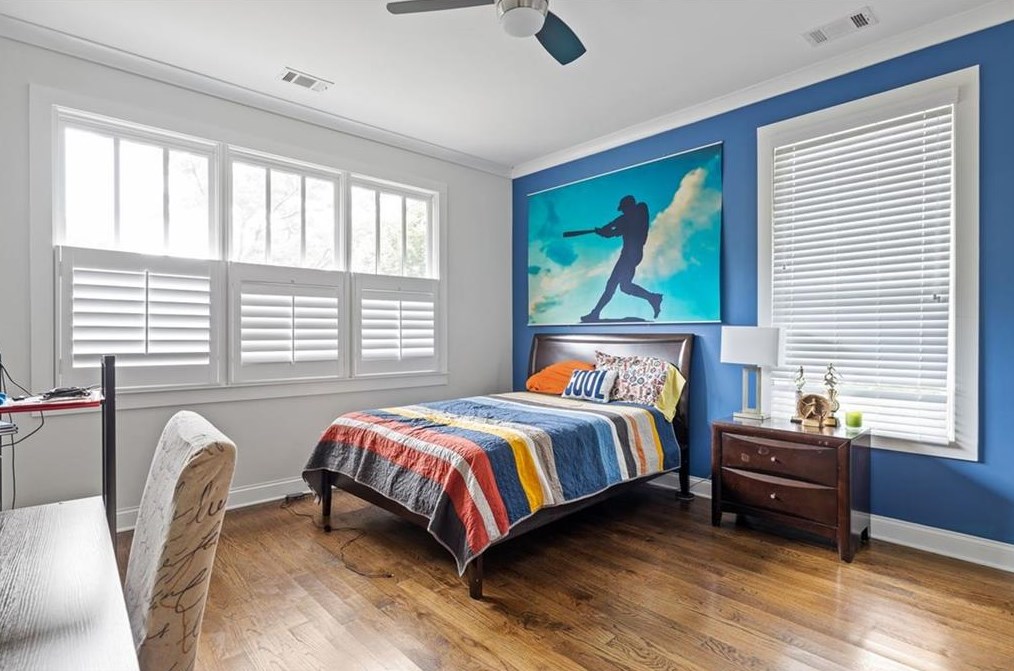 1355 Conway Rd, Decatur GA  30030-4559 exterior