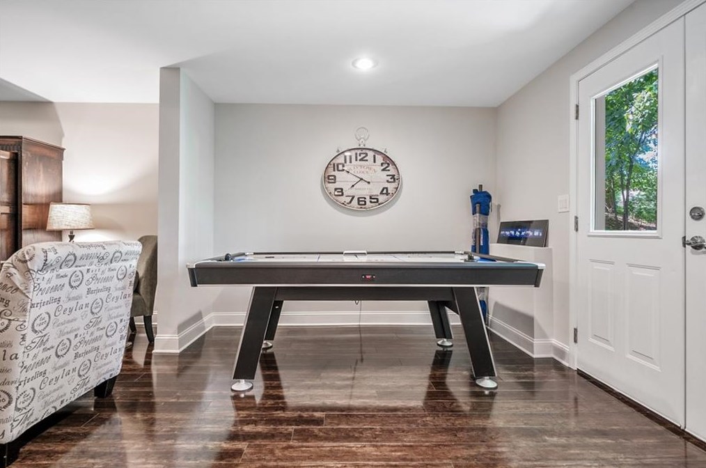 4735 Point Dr, Cumming GA  30041-1541 exterior