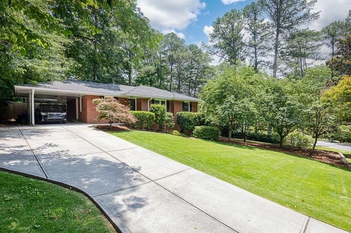 1033 Homewood Ct, Decatur GA  30033-4204 exterior