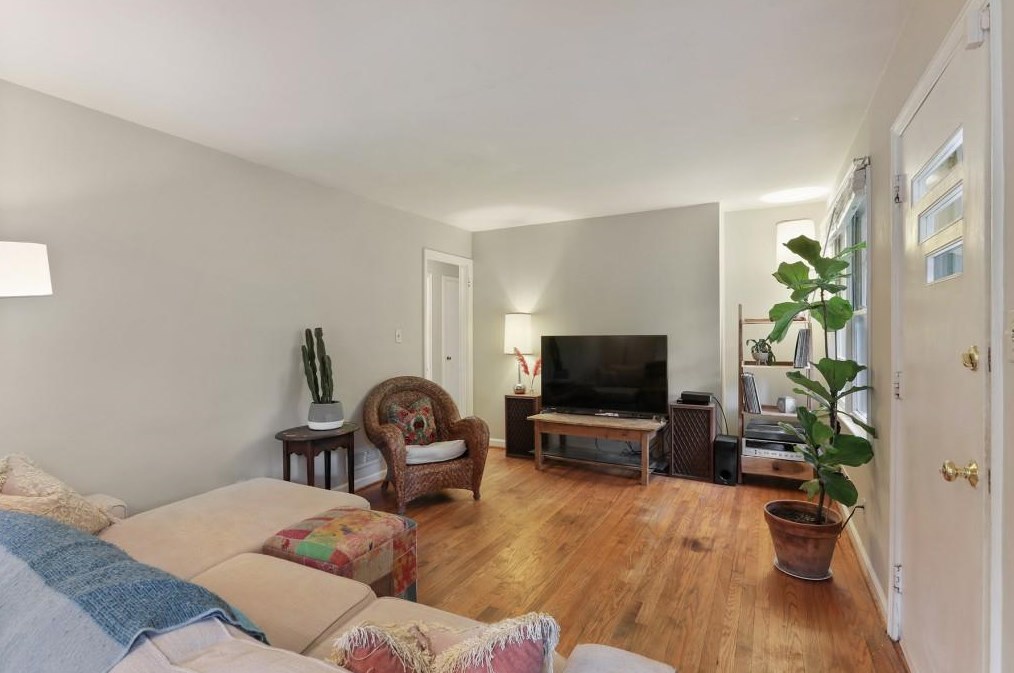 893 Willivee Dr, Decatur GA  30033-4751 exterior