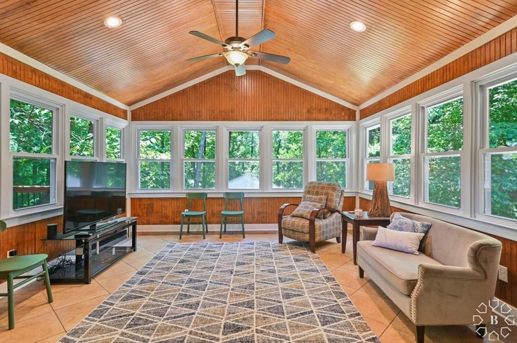 2796 Whitby Dr, Atlanta GA  30340-4914 exterior
