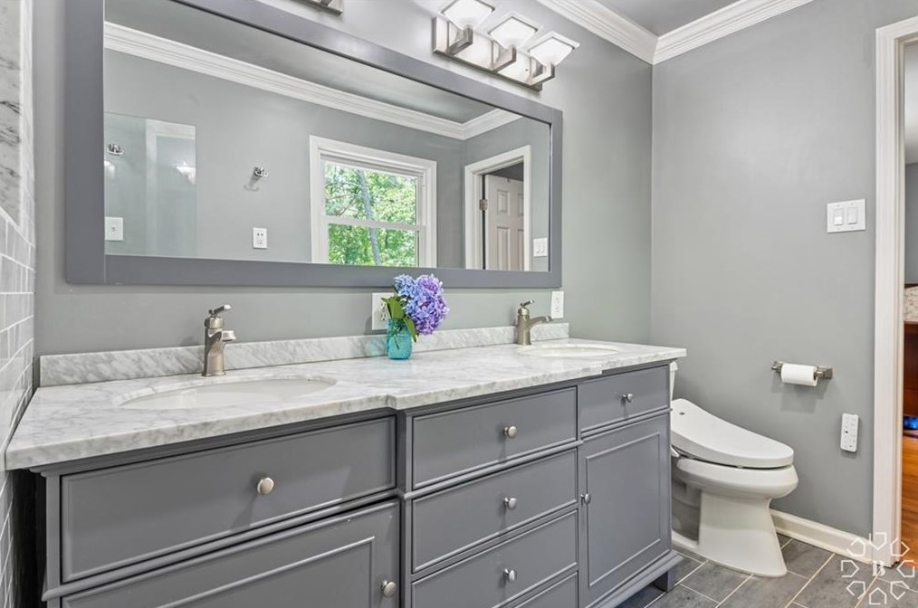 2796 Whitby Dr, Atlanta GA  30340-4914 exterior