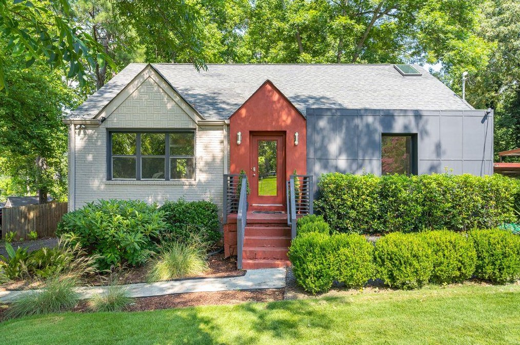 1944 Delphine Dr, Decatur GA  30032-3969 exterior