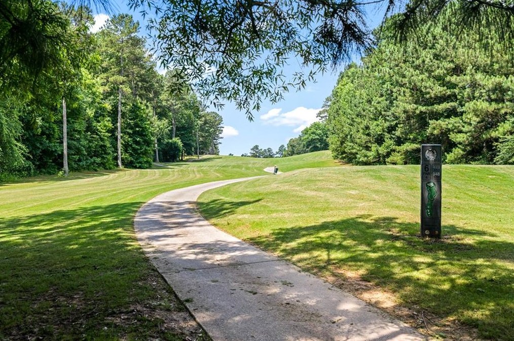 3240 Wolf Club Ln, Atlanta GA  30349-8710 exterior