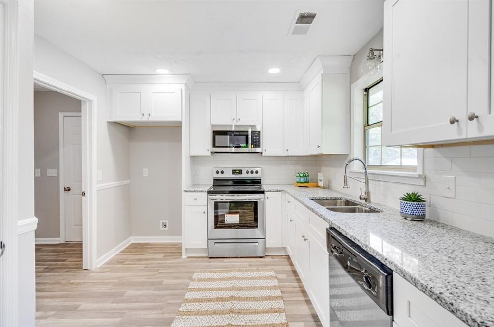 2921 Sunset Ct, Decatur GA  30034-3454 exterior