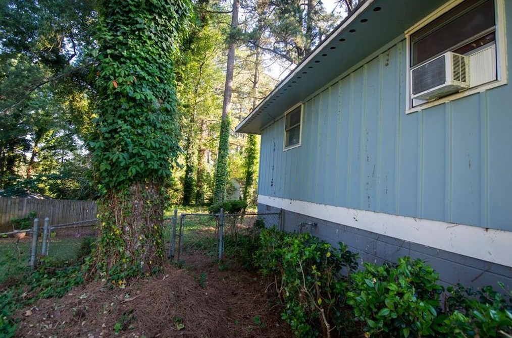 2539 Shiloh Dr, Decatur GA  30034-2745 exterior