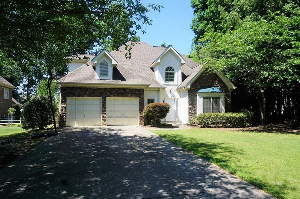305 Whitley Park Dr, Atlanta GA  30350-1158 exterior