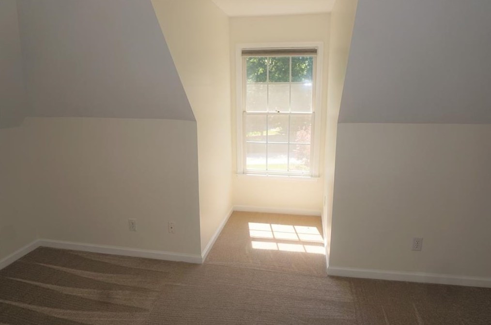 305 Whitley Park Dr, Atlanta GA  30350-1158 exterior