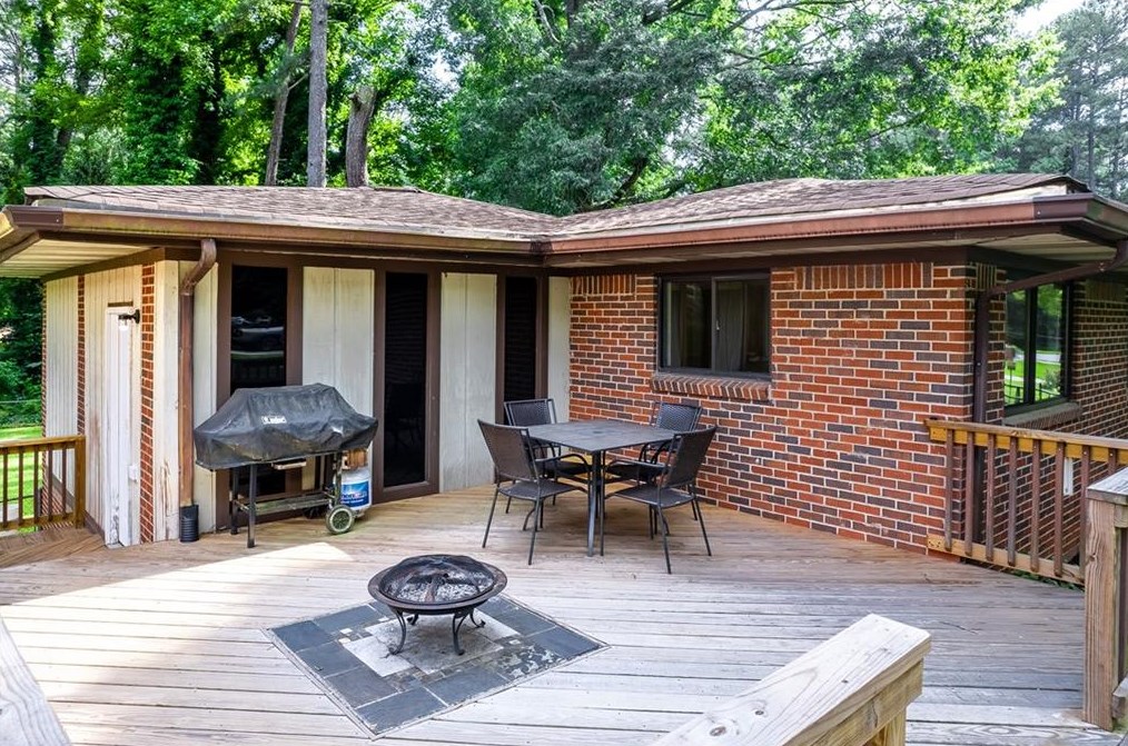 3359 Jackson Dr, Decatur GA  30032-2907 exterior