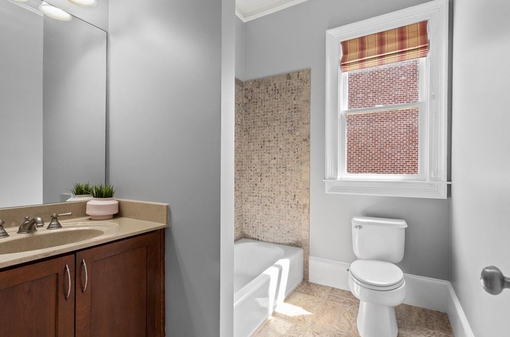 2844 Laurelgate Dr, Decatur GA  30033-1463 exterior