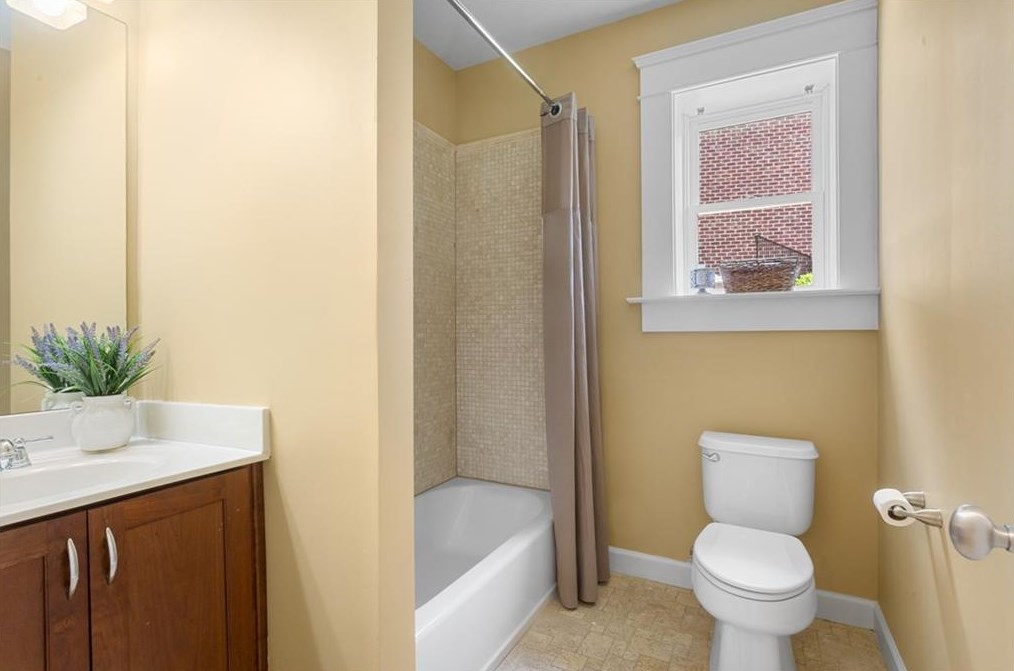 2844 Laurelgate Dr, Decatur GA  30033-1463 exterior