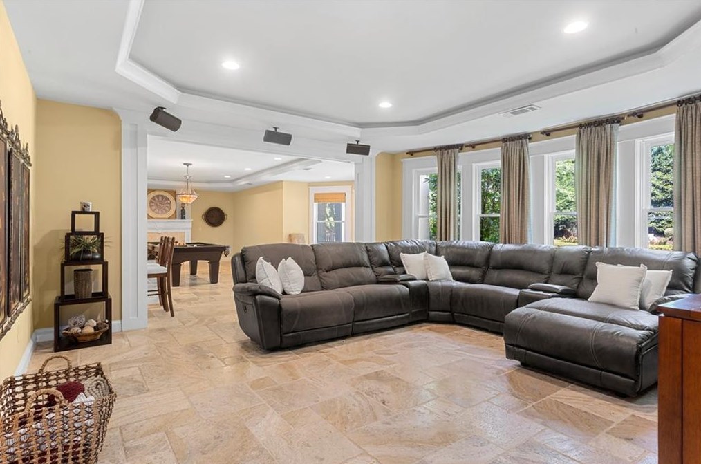 2844 Laurelgate Dr, Decatur GA  30033-1463 exterior