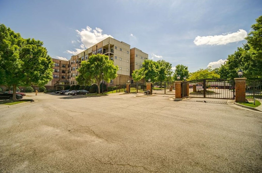 898 Oak St, Atlanta GA  30318-4732 exterior